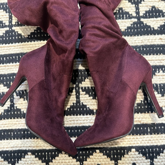 NWT Forever 21 Elegant Burgundy Over-the-Knee Boots - Picture 3 of 5